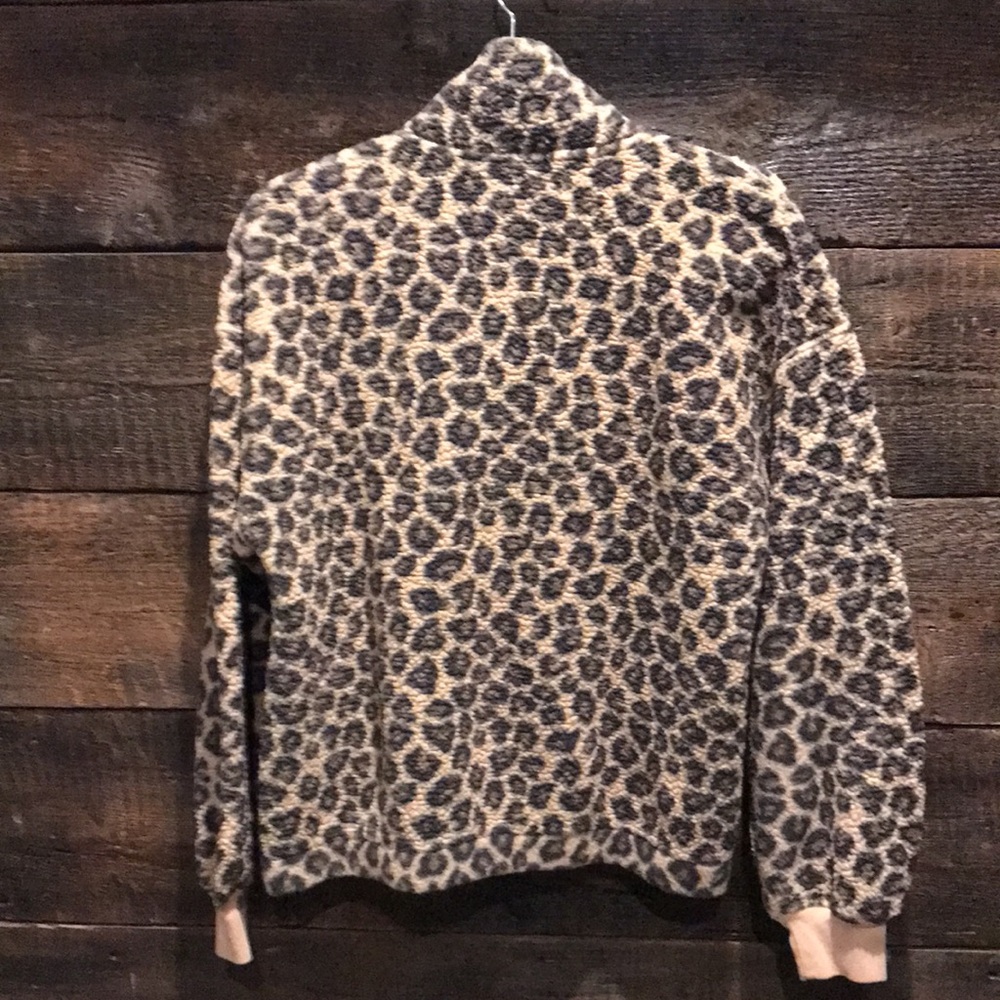 Abercrombie & Fitch Leopard Print Utility Jacket - Picture 2 of 4